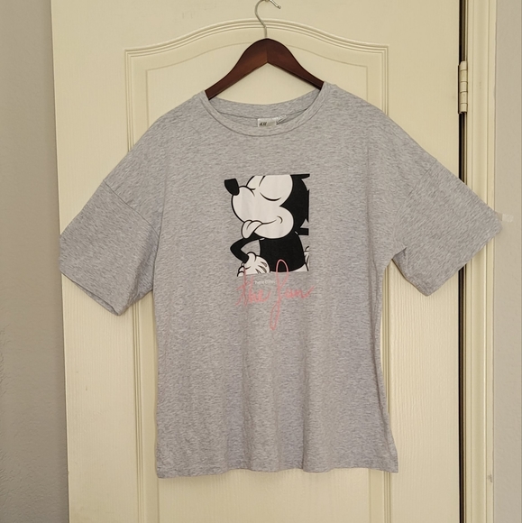 H & M - Disney Collab Mickey Mouse T shirt and legging combo - Picture 2 of 8